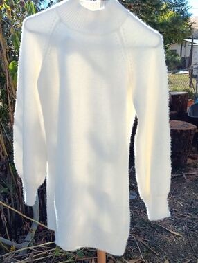 miami Womens Turtleneck Sweater in Cream